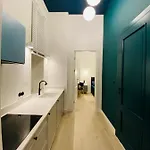 1 Bedroom 3 Minute Walk To Wilenska Metro Varšava